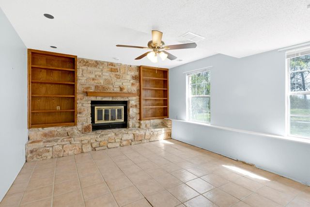 3508 Victorine LN, Del Valle, TX 78617