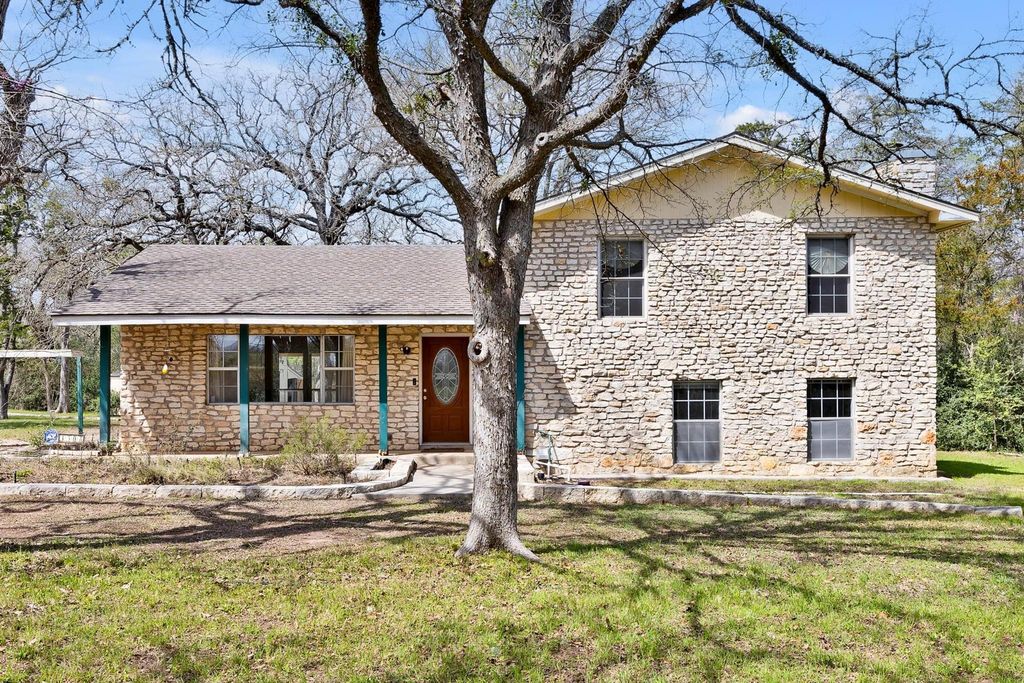 3508 Victorine LN, Del Valle, TX 78617