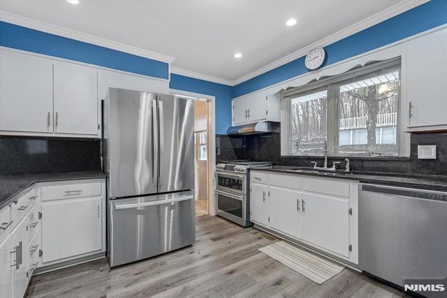 1286 Westbrook Road, West Milford, NJ 07480