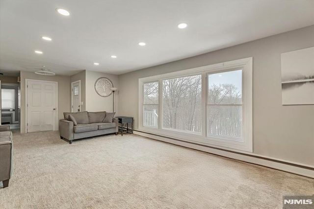 1286 Westbrook Road, West Milford, NJ 07480