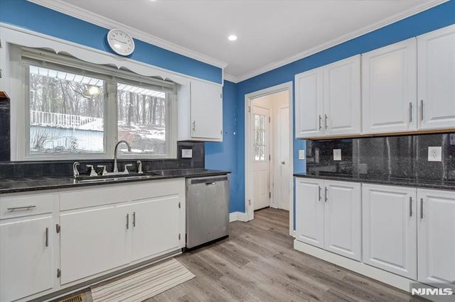 1286 Westbrook Road, West Milford, NJ 07480