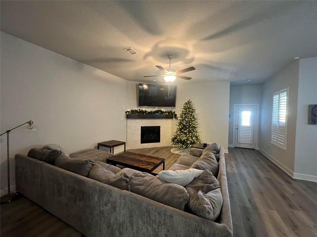 9208 Crockett Drive, Rowlett, TX 75089