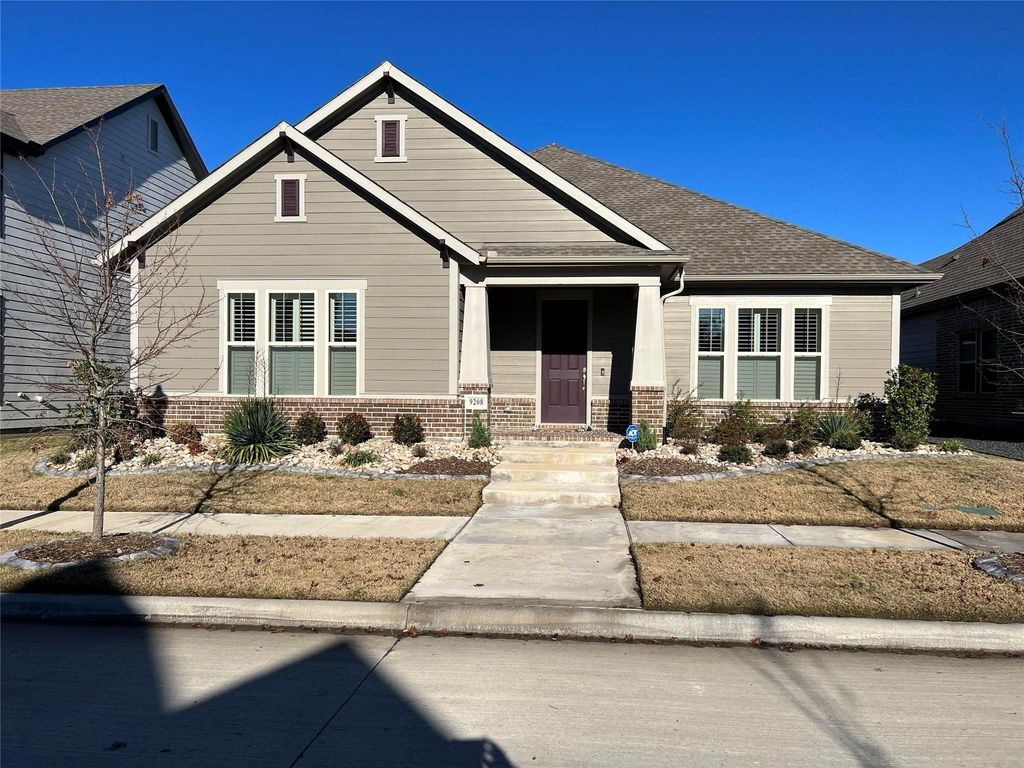 9208 Crockett Drive, Rowlett, TX 75089