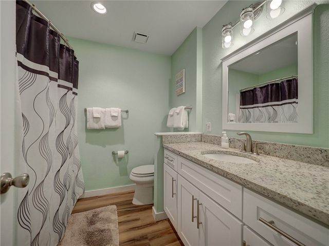 230 Cut Off 129, Port Aransas, TX 78373