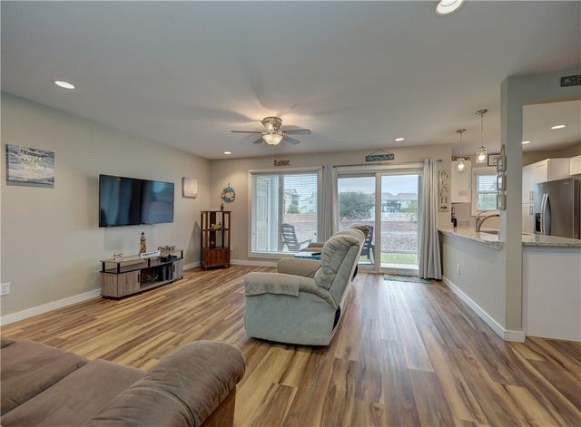 230 Cut Off 129, Port Aransas, TX 78373