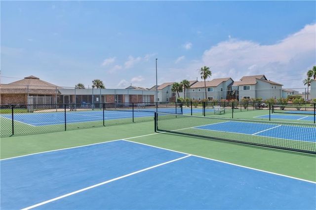 230 Cut Off 129, Port Aransas, TX 78373