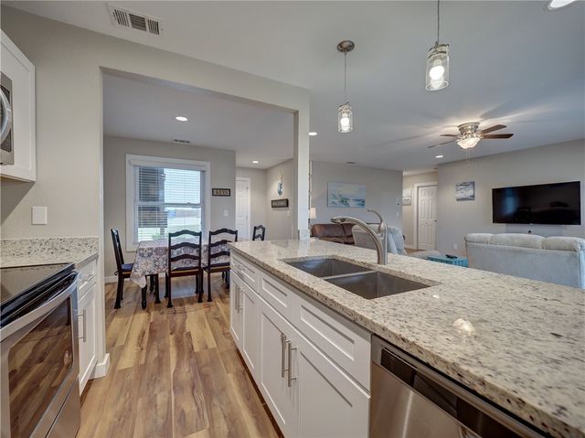 230 Cut Off 129, Port Aransas, TX 78373