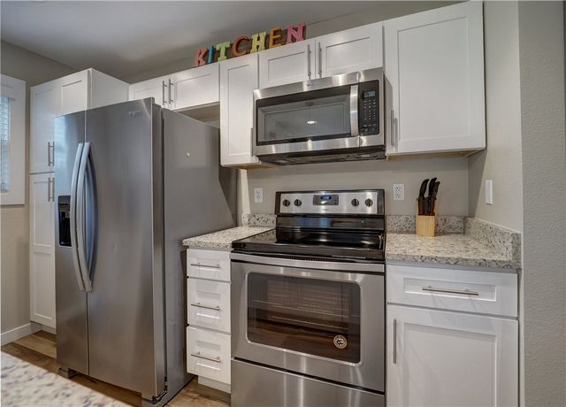 230 Cut Off 129, Port Aransas, TX 78373