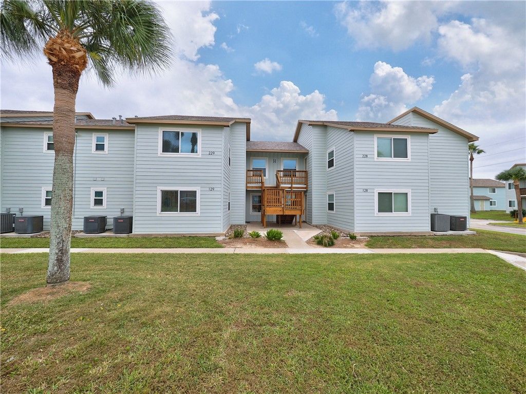 230 Cut Off 129, Port Aransas, TX 78373 — photo 2