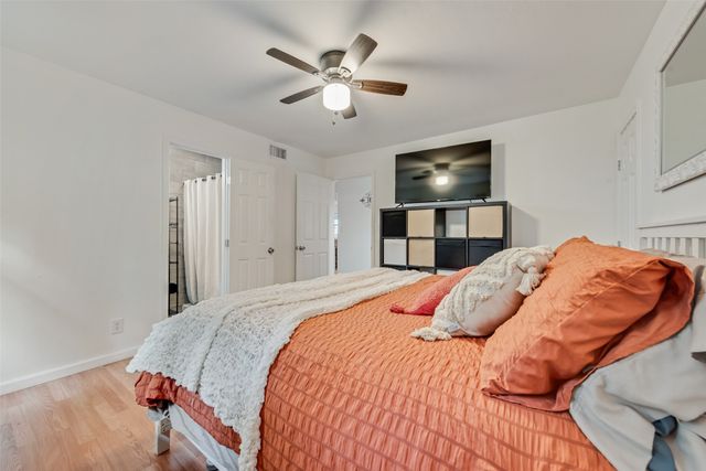 6555 Calmont Avenue, Fort Worth, TX 76116