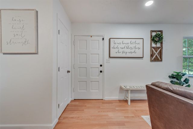 6555 Calmont Avenue, Fort Worth, TX 76116