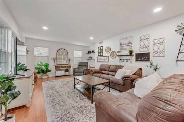 6555 Calmont Avenue, Fort Worth, TX 76116