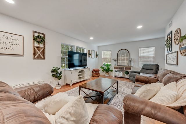 6555 Calmont Avenue, Fort Worth, TX 76116