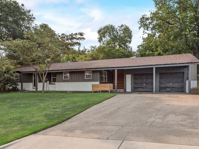 6555 Calmont Avenue, Fort Worth, TX 76116