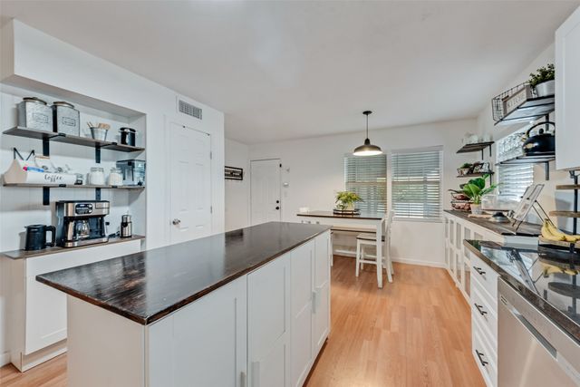 6555 Calmont Avenue, Fort Worth, TX 76116