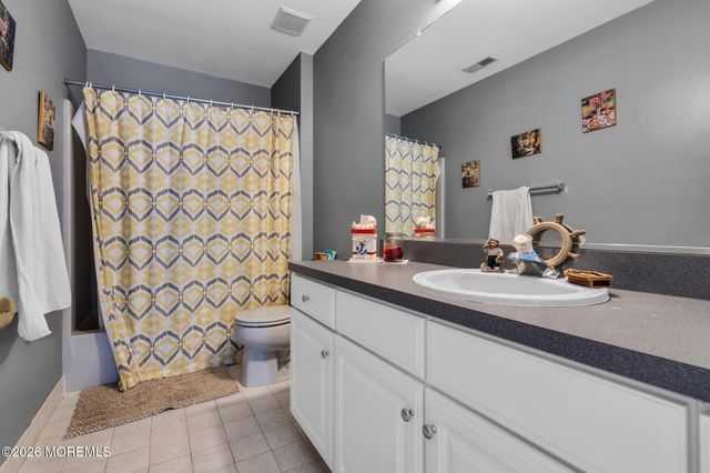 22 Erin Drive, Jackson, NJ 08527