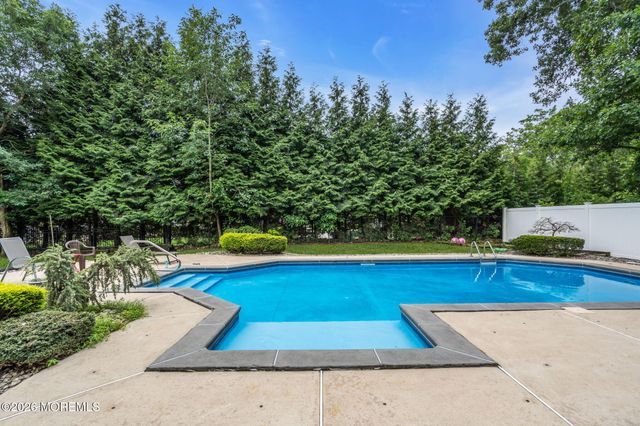 22 Erin Drive, Jackson, NJ 08527