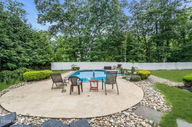 22 Erin Drive, Jackson, NJ 08527