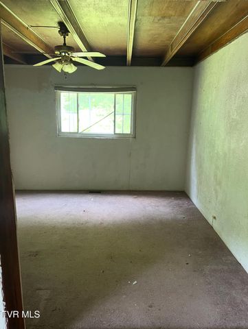 765 Crabtree Hollow Hollow, Clintwood, VA 24228