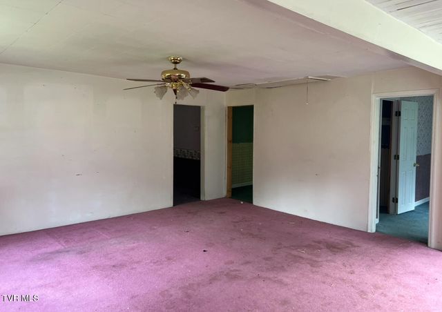 765 Crabtree Hollow Hollow, Clintwood, VA 24228