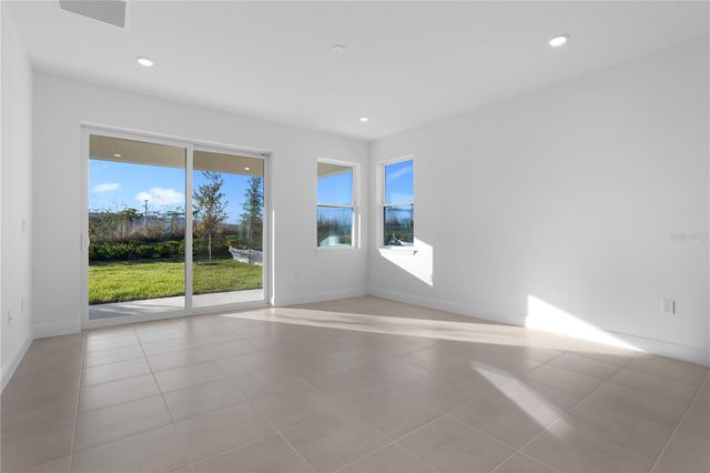 1940 SUNSHINE PEAK DRIVE, Minneola, FL 34715