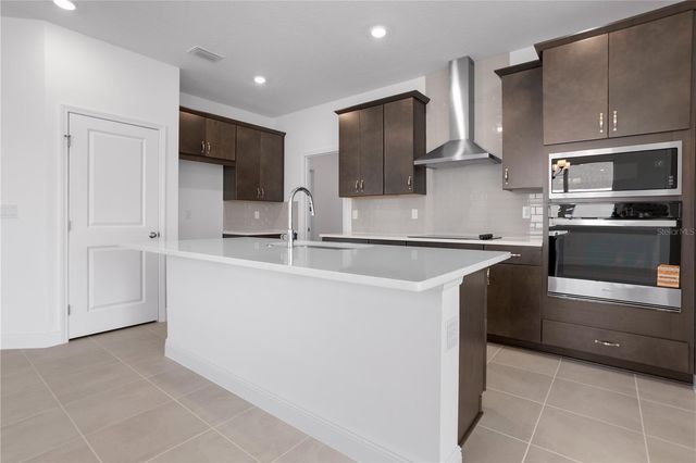 1940 SUNSHINE PEAK DRIVE, Minneola, FL 34715