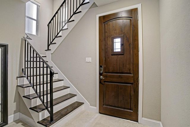 1031 W 21st Street C, Houston, TX 77008