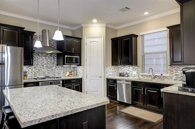 1031 W 21st Street C, Houston, TX 77008
