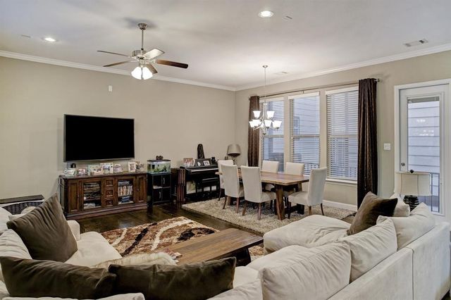 1031 W 21st Street C, Houston, TX 77008