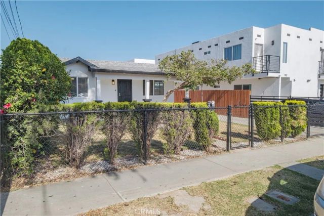 1008 S Herbert Ave, Los Angeles, CA 90023