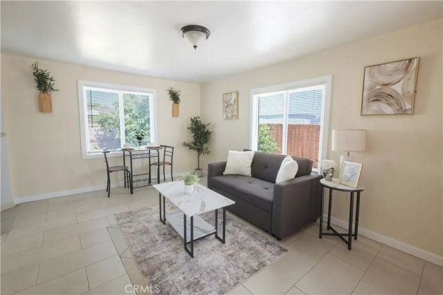 1008 S Herbert Ave, Los Angeles, CA 90023