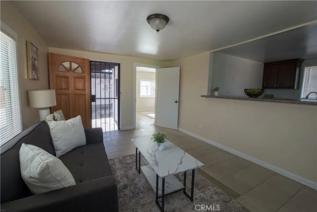 1008 S Herbert Ave, Los Angeles, CA 90023
