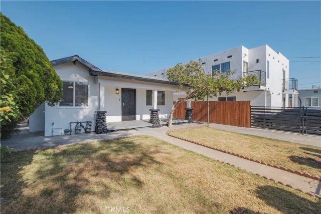 1008 S Herbert Ave, Los Angeles, CA 90023