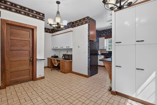 311 S Thompson Street, Jackson, MI 49203