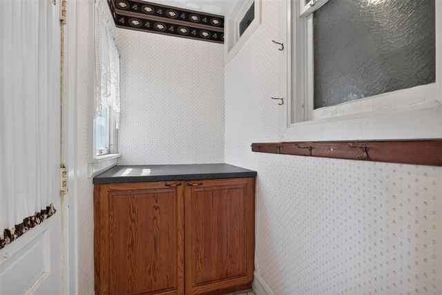 311 S Thompson Street, Jackson, MI 49203