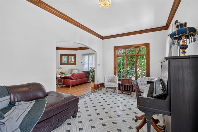 311 S Thompson Street, Jackson, MI 49203
