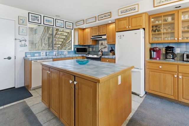 101 Shell Drive 21, Watsonville, CA 95076