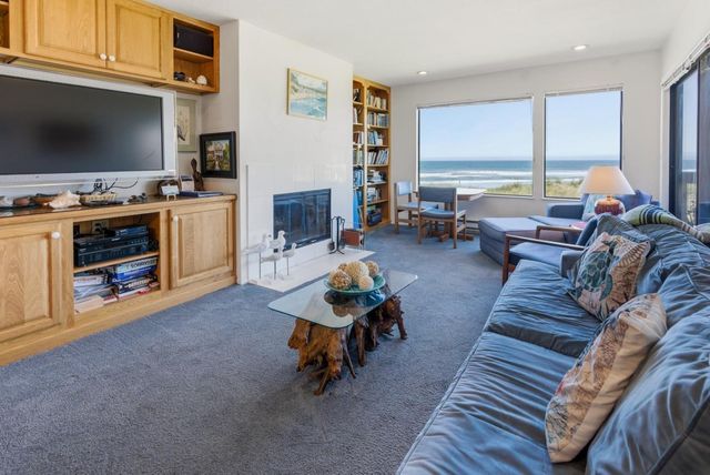 101 Shell Drive 21, Watsonville, CA 95076