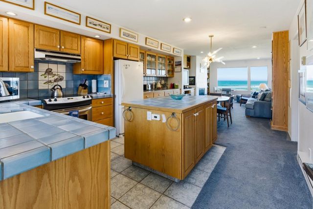 101 Shell Drive 21, Watsonville, CA 95076