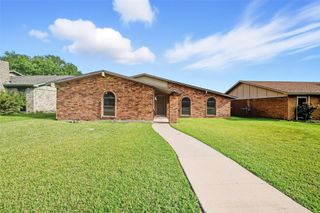 5256 Sherman Drive, The Colony, TX 75059