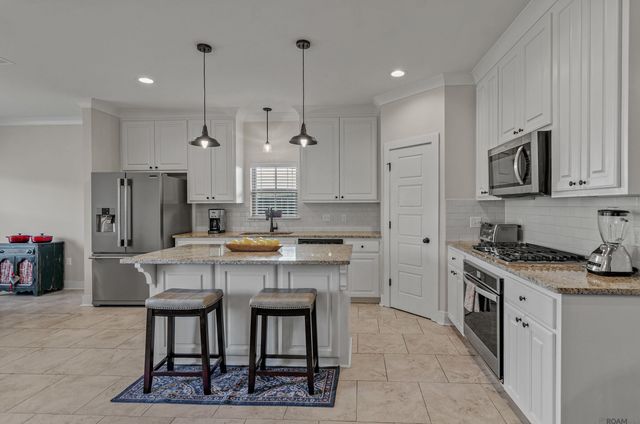 11589 Hideaway St, Denham Springs, LA 70726