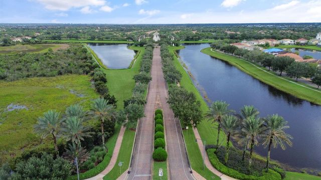 11179 SW Wyndham Way, Port St. Lucie, FL 34987