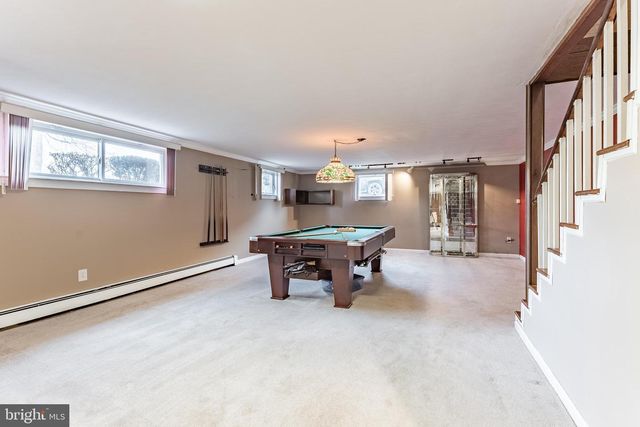 2201 ROLLINS DR, Alexandria, VA 22307