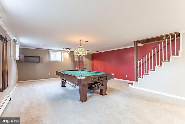 2201 ROLLINS DR, Alexandria, VA 22307