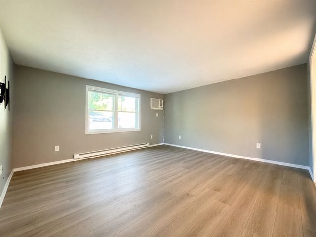 2 Annaberry Lane 1B, Auburn, MA 01501