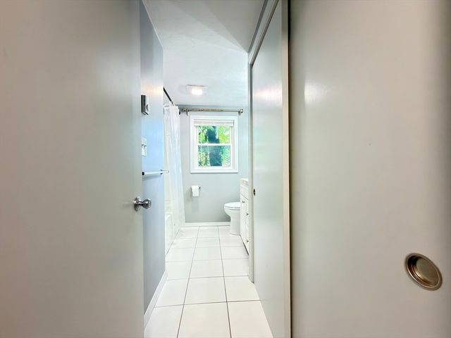 2 Annaberry Lane 1B, Auburn, MA 01501