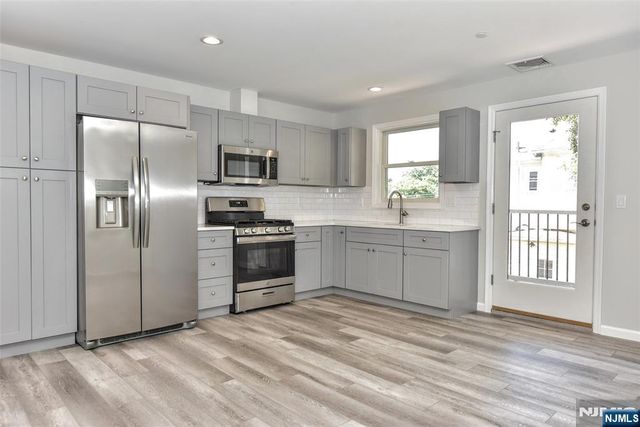 7 Bergen Street 201, Westwood, NJ 07675