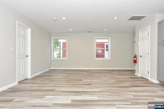 7 Bergen Street 201, Westwood, NJ 07675