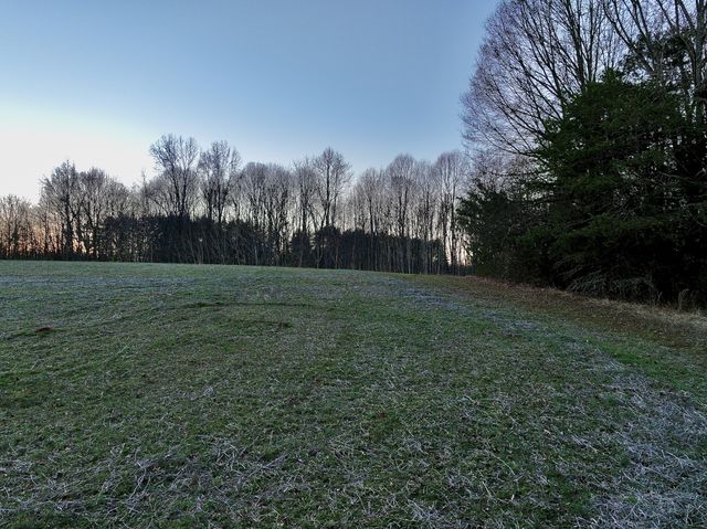 1 Kermet Turner Rd, Rock Island, TN 38581