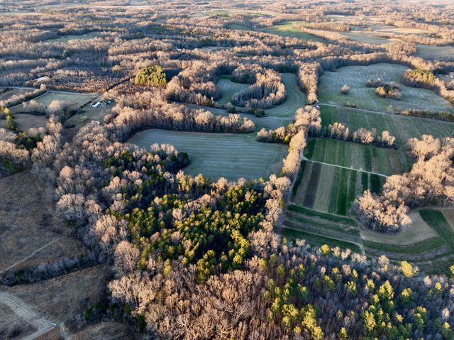 1 Kermet Turner Rd, Rock Island, TN 38581